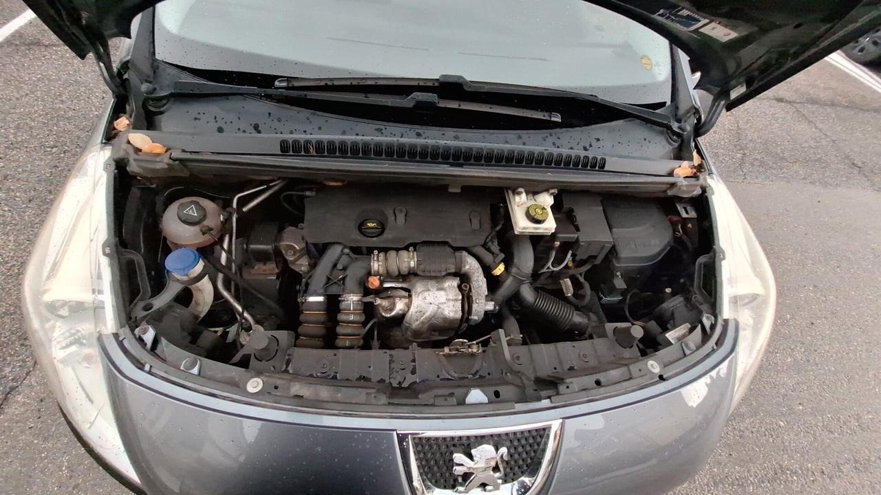 Peugeot 3008 1.6 HDi 112CV Business EURO5 UNICOPROPIETARIO FAMIGLIARE