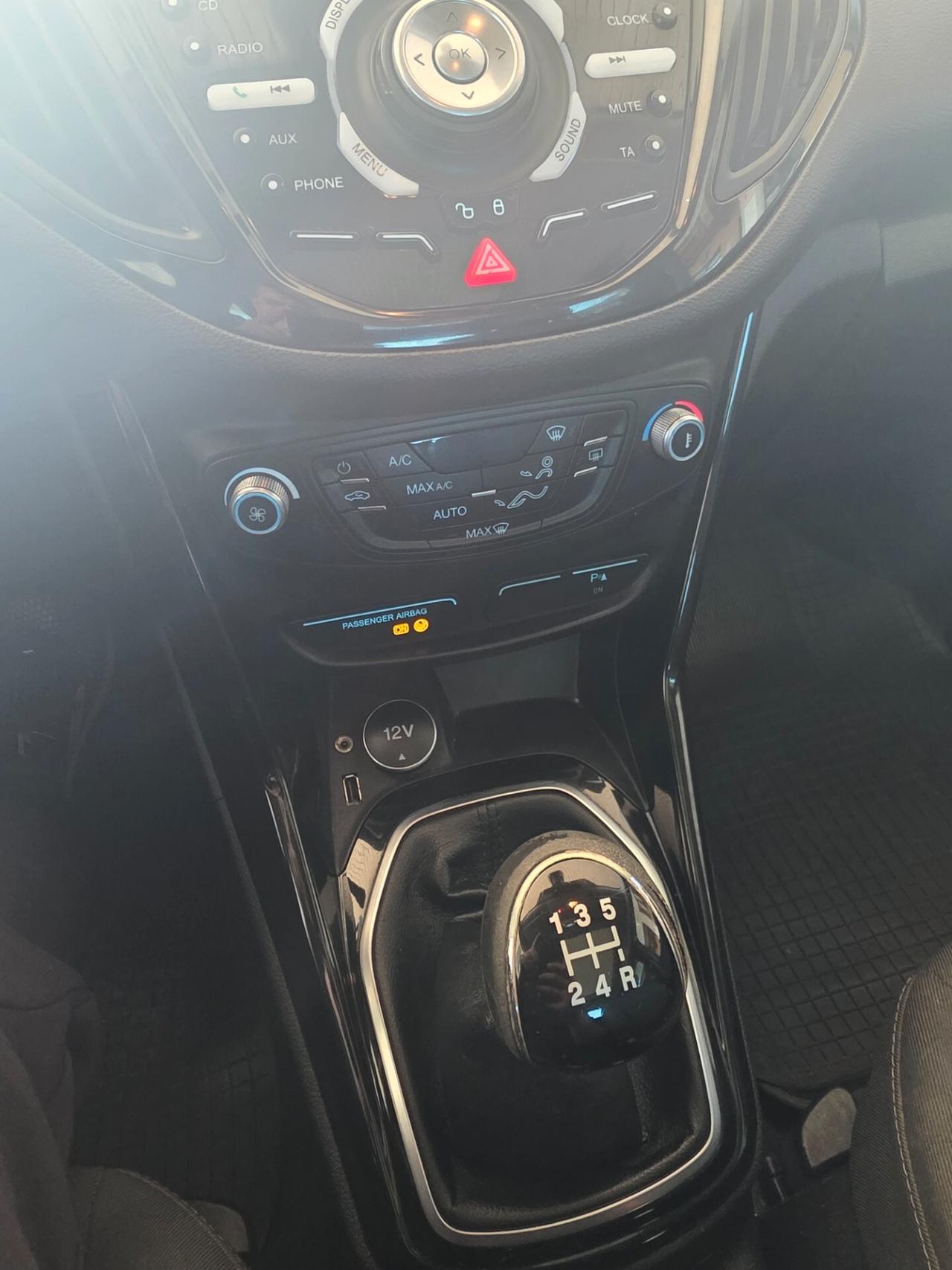 Ford B-Max Neo patentati Titanium