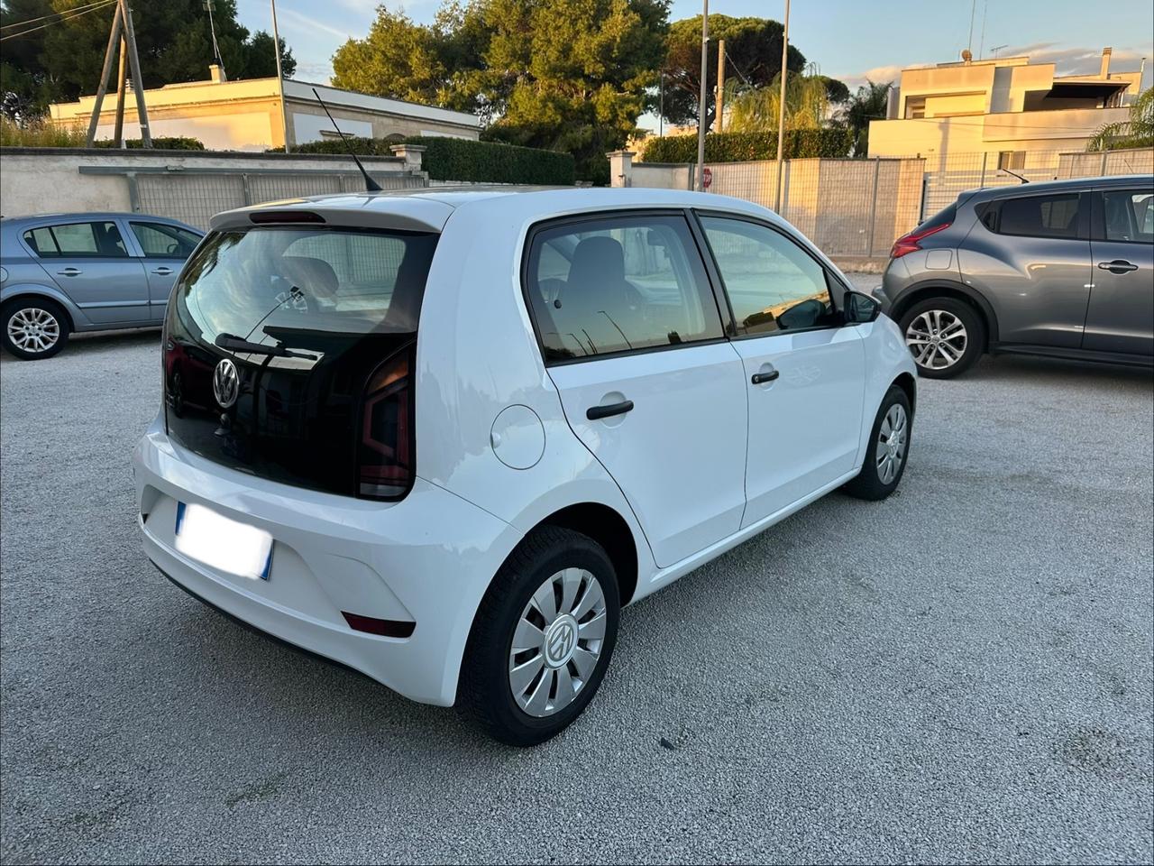 Volkswagen up! 1.0 5p. take