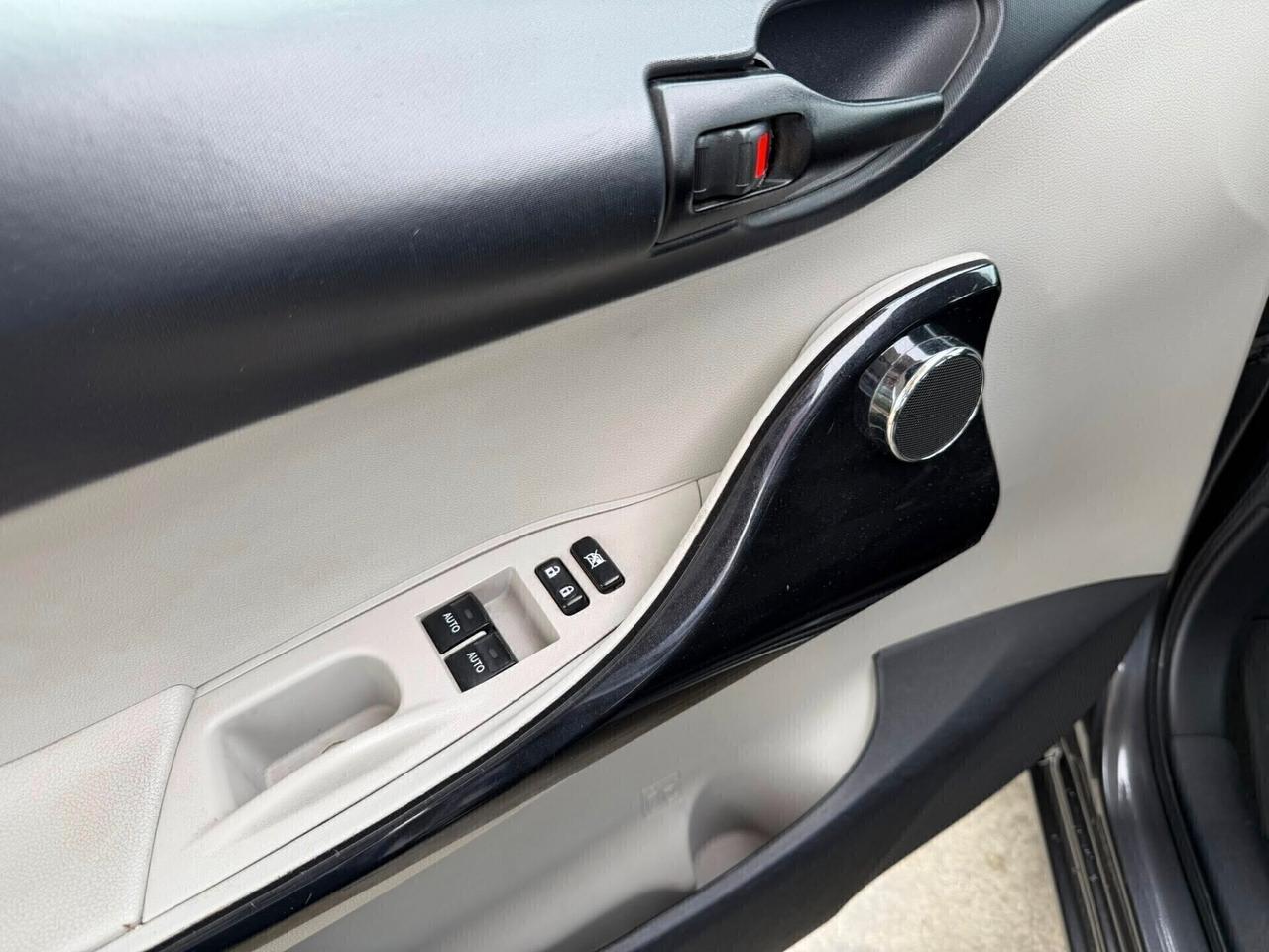 Toyota iQ 1.0 Lounge