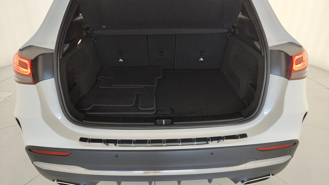 Mercedes-Benz GLA 200 d Premium 4matic auto