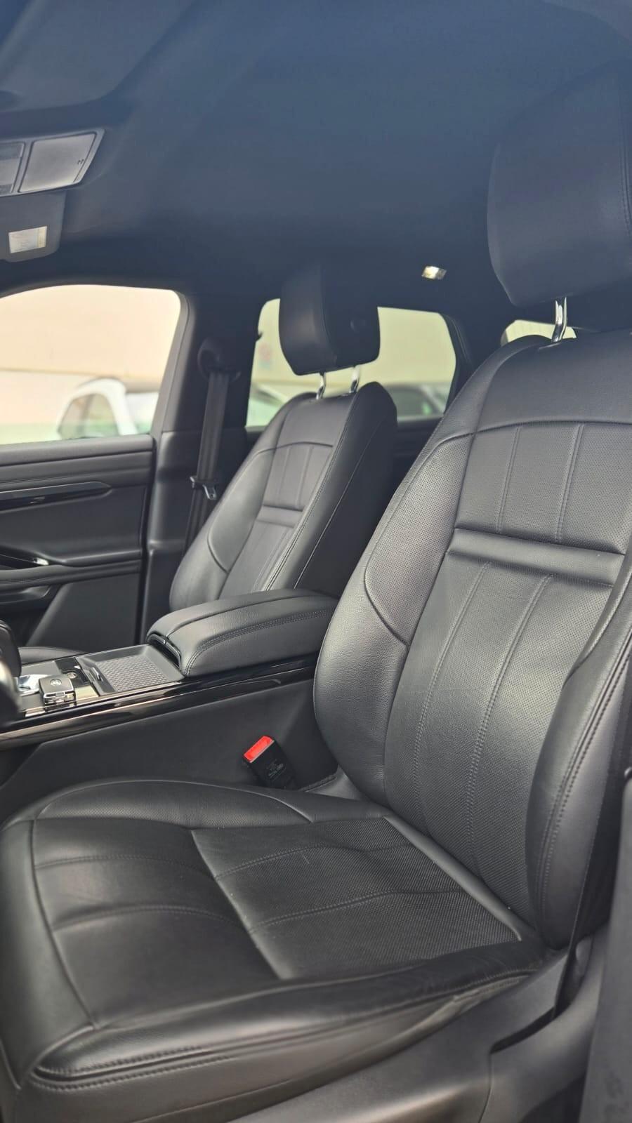 Land Rover Range Rover Evoque 2.0d i4 mhev R-Dynamic SE awd 240CV Uff Italy Navi