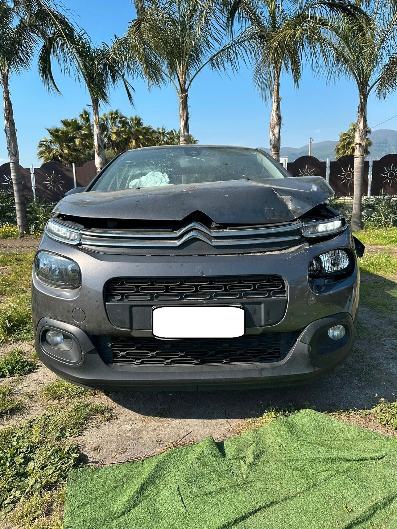Citroen C3 2020 PureTech Shine LEGGERMENTE SINISTRATA