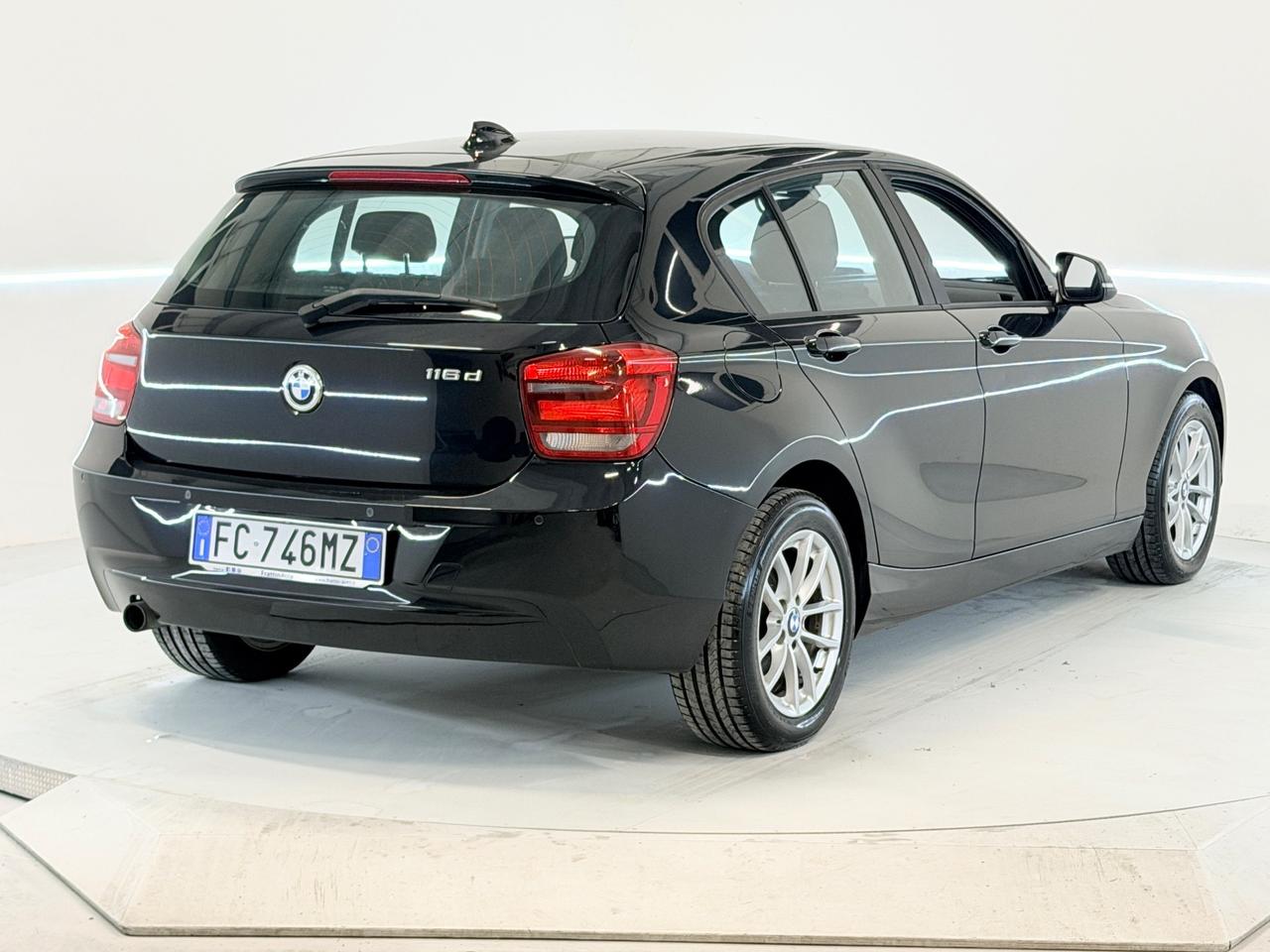 BMW SERIE 116D 2014