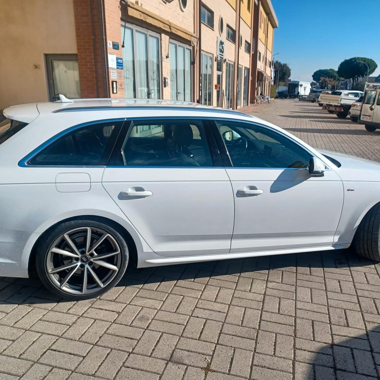 A4 2.0 SLINE AUTOM TAGLIANDI CERTIFICATI AUDI