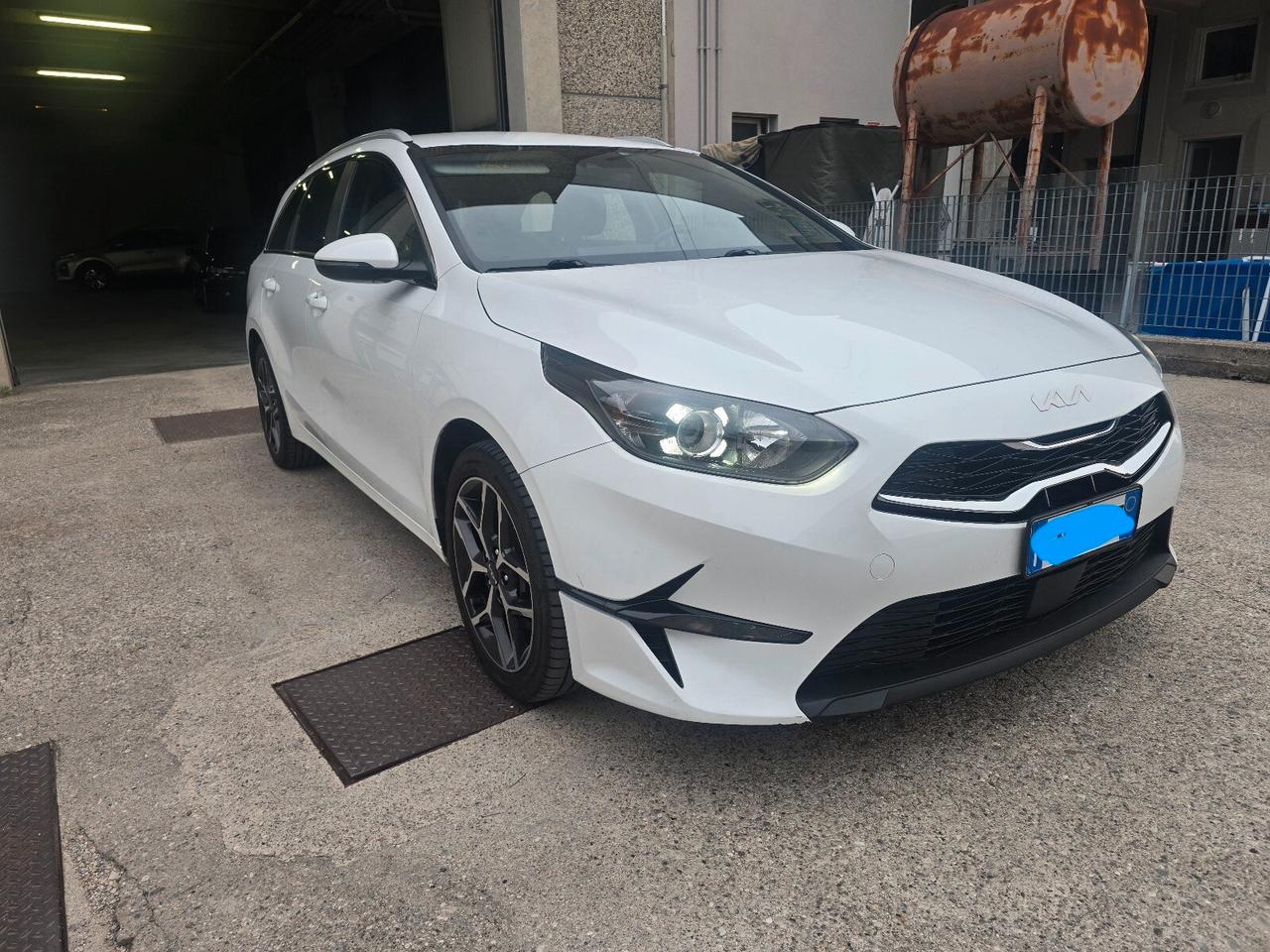 Kia Ceed Sportswagon 1.6 CRDi 136 CV MHEV DCT SW Business