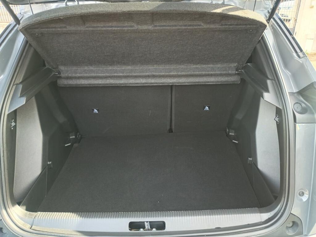 Peugeot 2008 1.2 100cv Allure