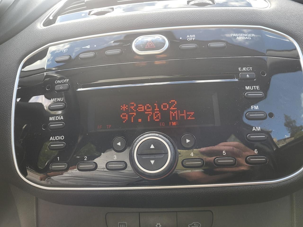 FIAT PUNTO EVO 1,2 GPL-UNICA PROPRIET-3 REVISIONI