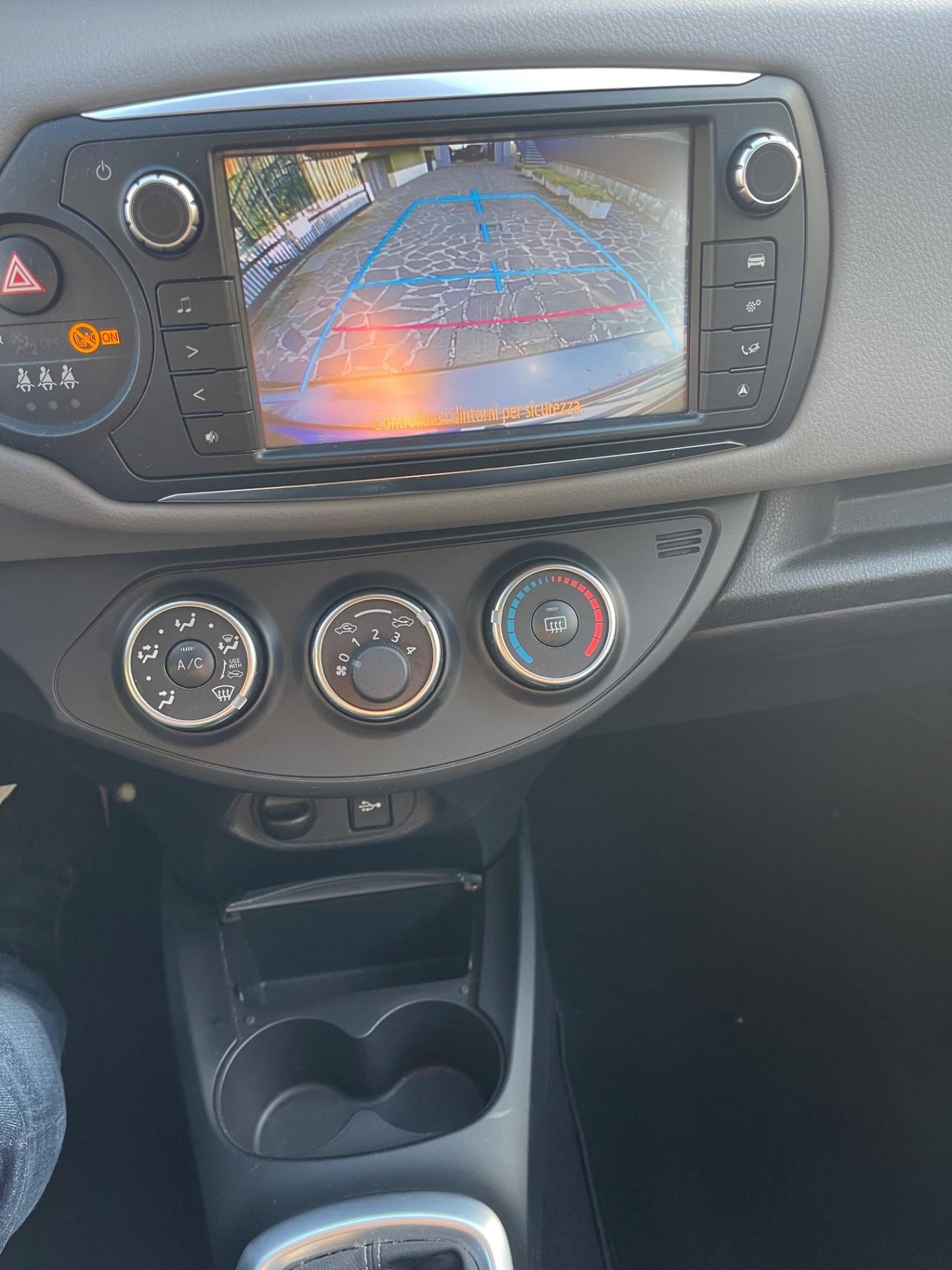 Toyota Yaris 1.0 5 porte Lounge