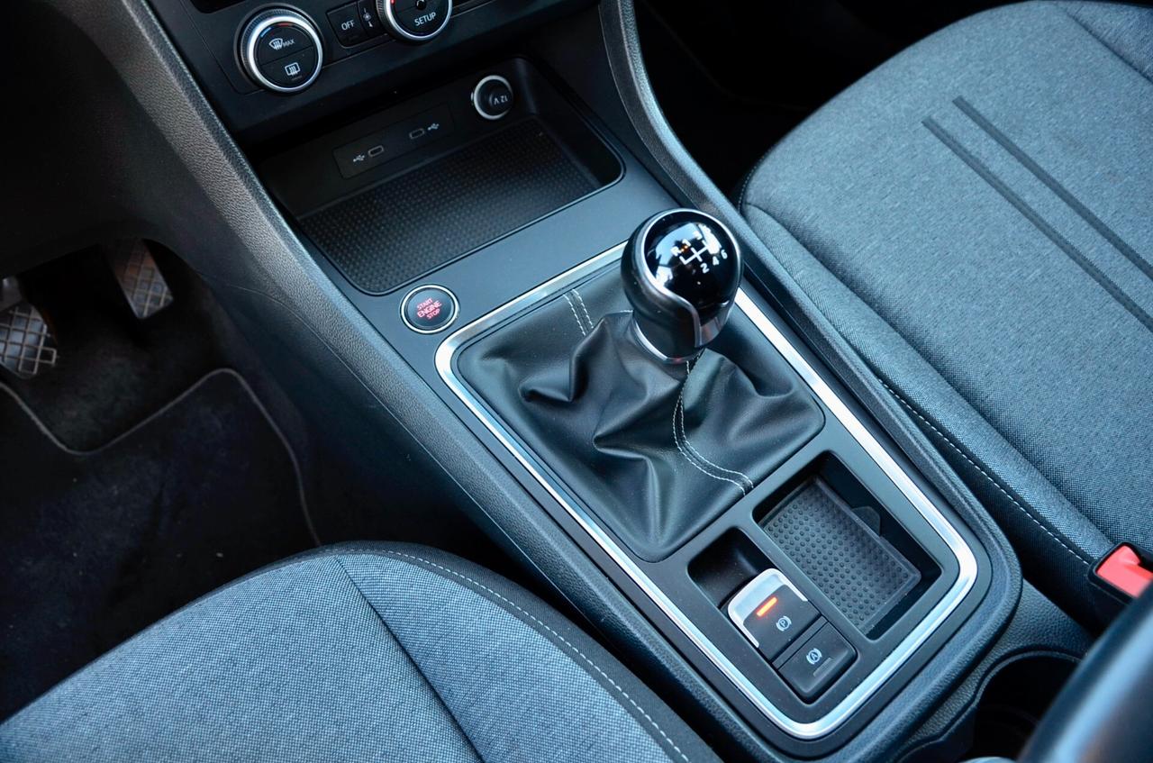 SEAT ATECA 2.0 TDI BUSINESS 150cv, UNICO UTILIZZATORE, SERVICE SEAT, EURO 6D, KEYLESS, FARI LED, RETROCAMERA, APPLE ANDROID, PERMUTE