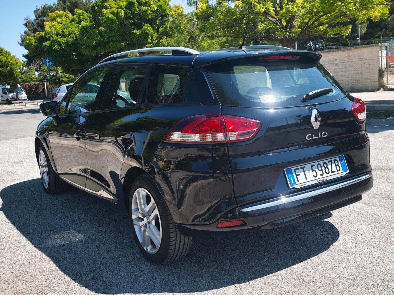 Renault Clio Sporter 1.5 dCi 90 CV Moschino Zen