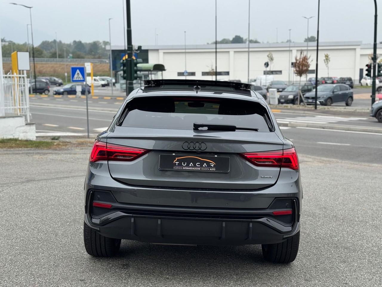 Audi Q3 2.0 40 TDI Sportback S Line #7318