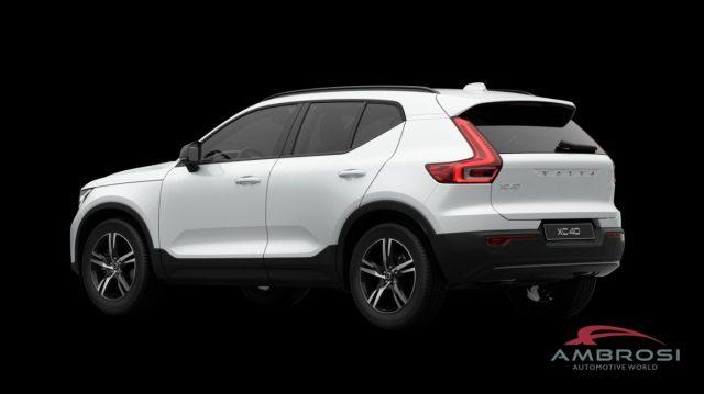 VOLVO XC40 B3 Mild hybrid Benzina Plus