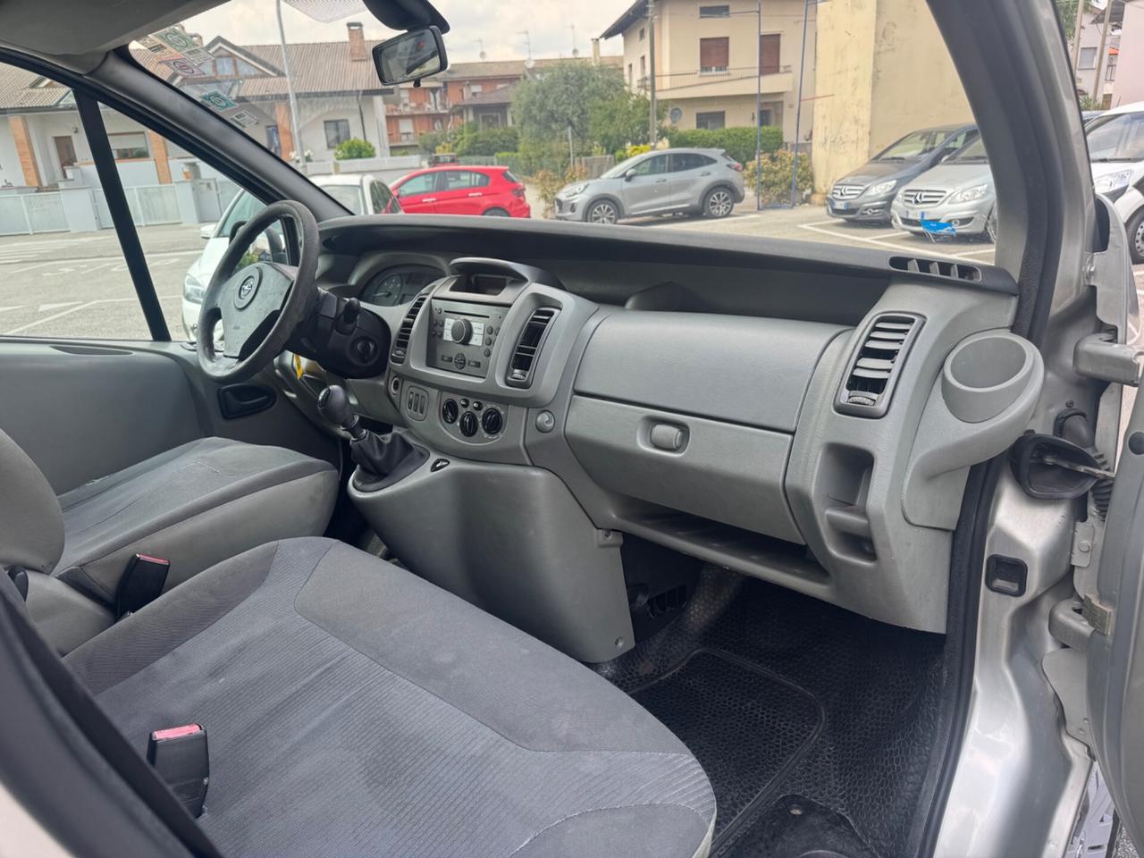Opel Vivaro 29 2.0 CDTI 120CV TRASPORTO DISABILI 9 posti