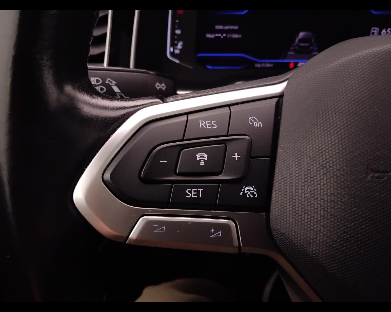 VOLKSWAGEN Taigo - Taigo 1.0 tsi R-Line 110cv