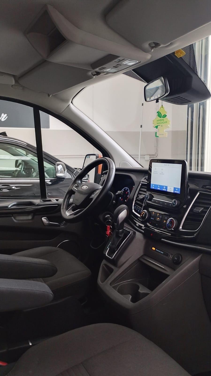 Ford Tourneo Custom 320 2.0 EcoBlue 170CV aut. Titanium