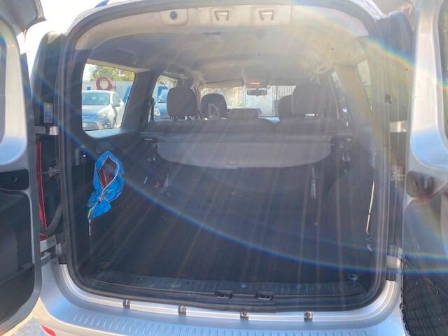 Dacia Logan MCV 1.6 90CV 5 posti Lauréate