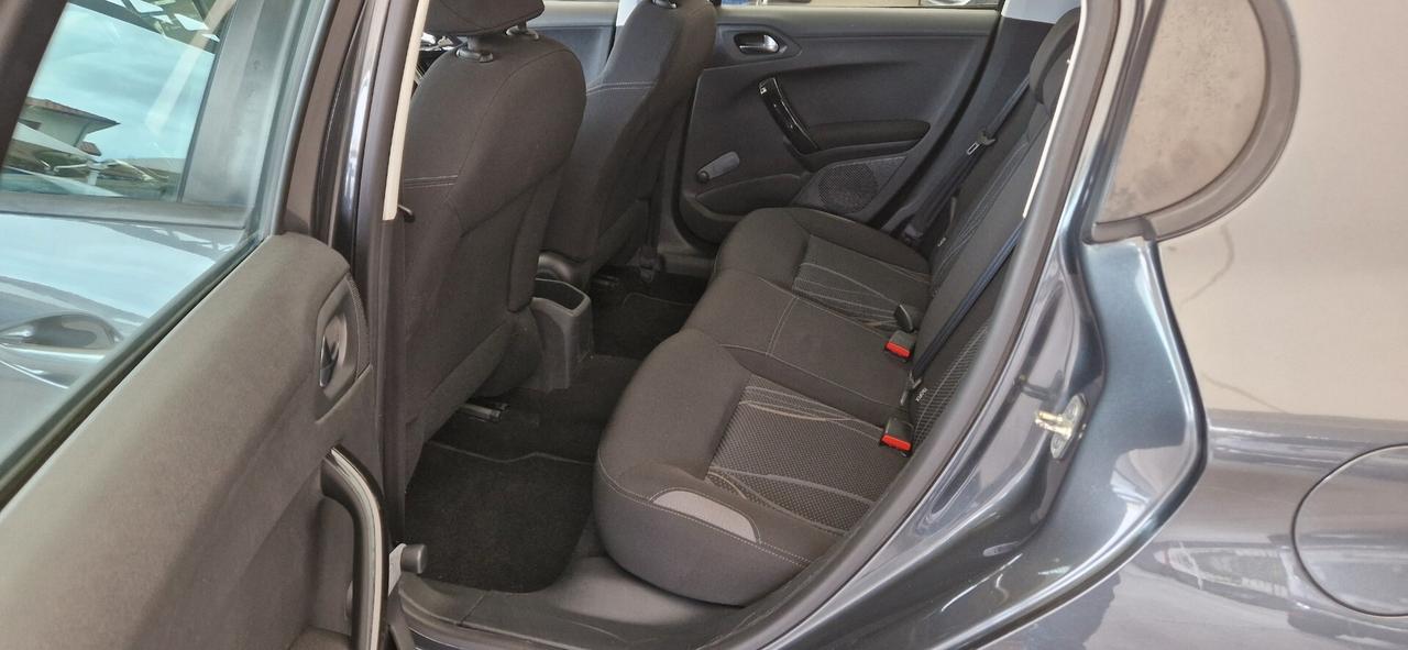 Peugeot 208 1.4 HDi 68cv 5 porte Allure