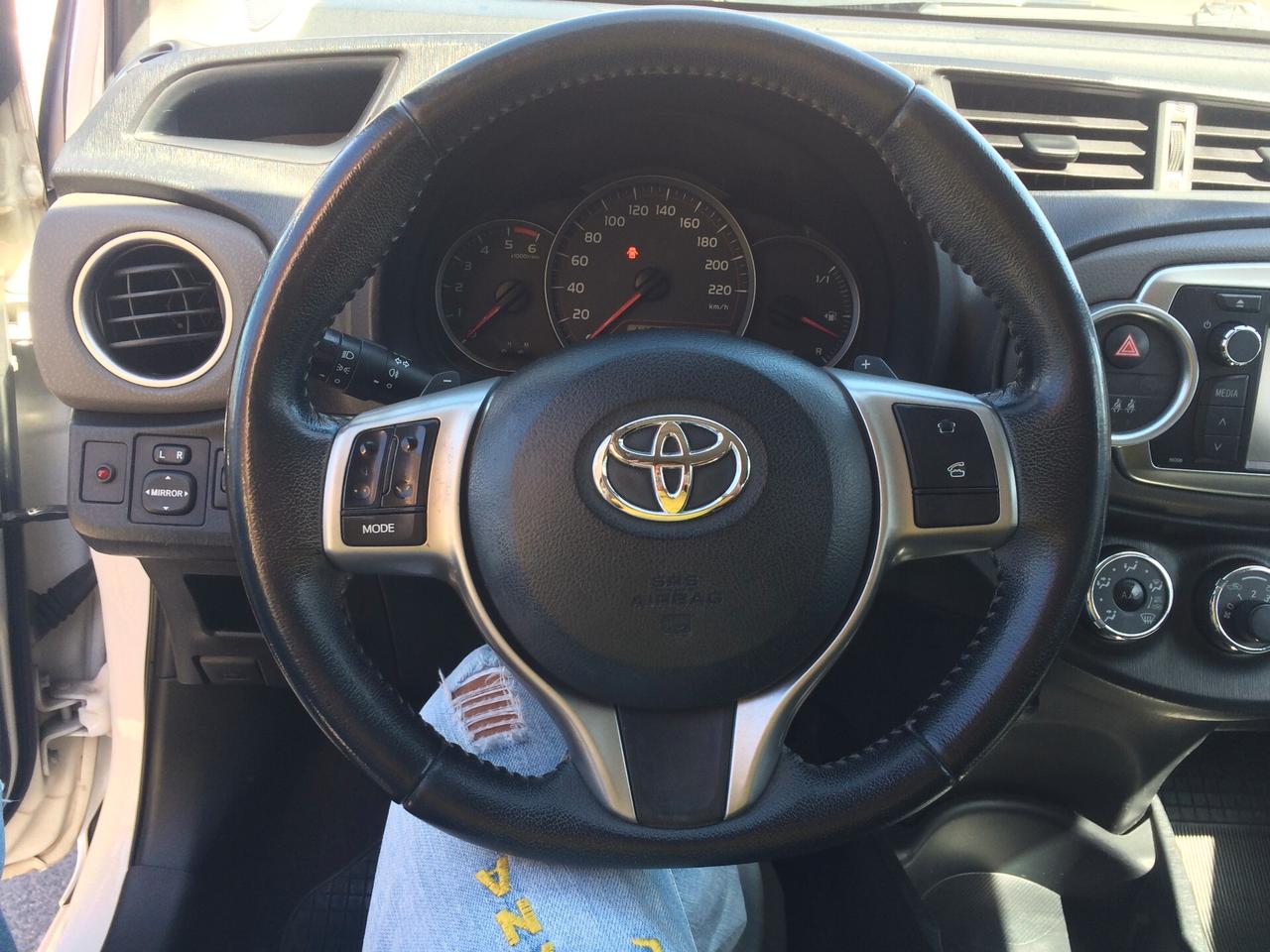 2012 Toyota Yaris 1.4 D-4D 5 porte Active M-MT tagliandata