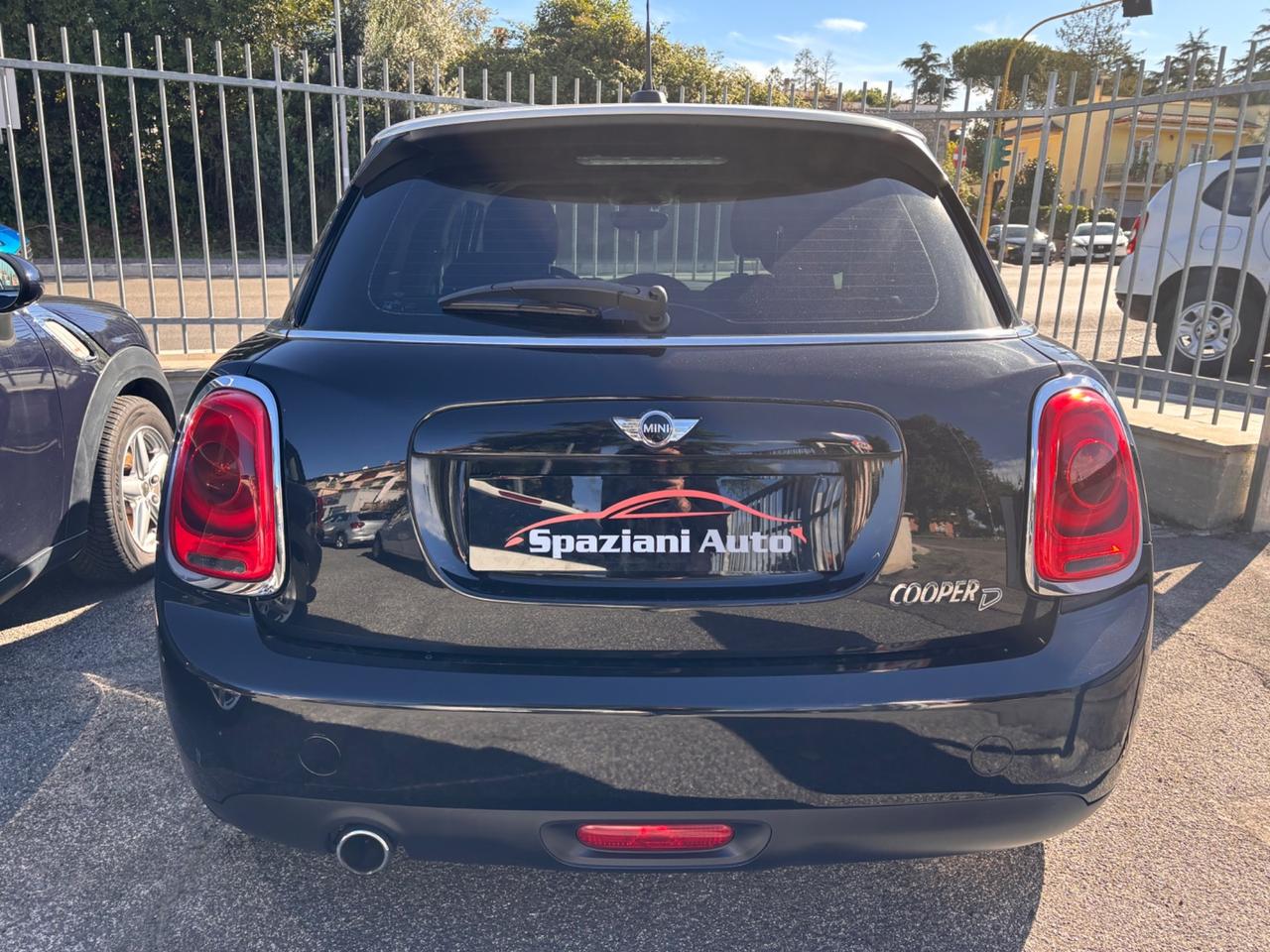 Mini 1.5 Cooper D 5 porte -99.000km