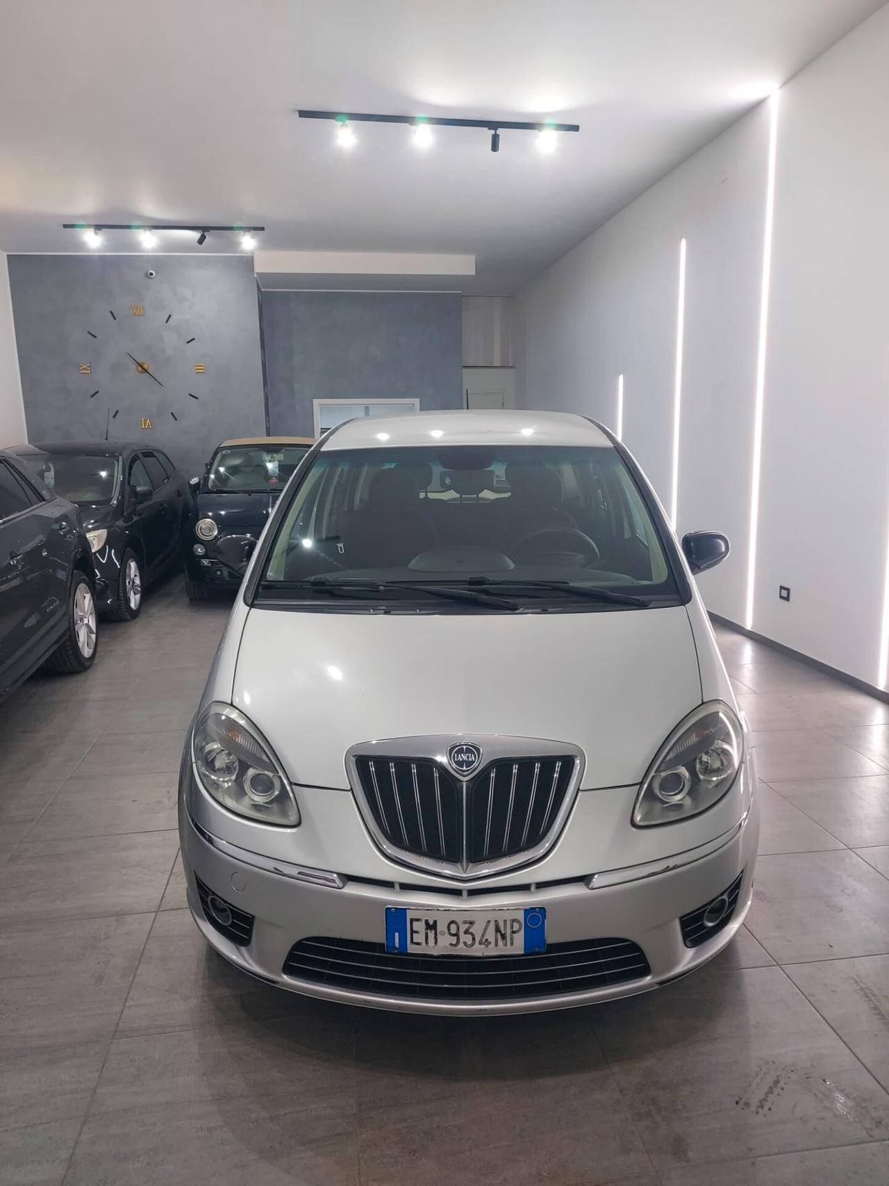 Lancia MUSA 1.3 Mjt 95 CV AVENUE 2012