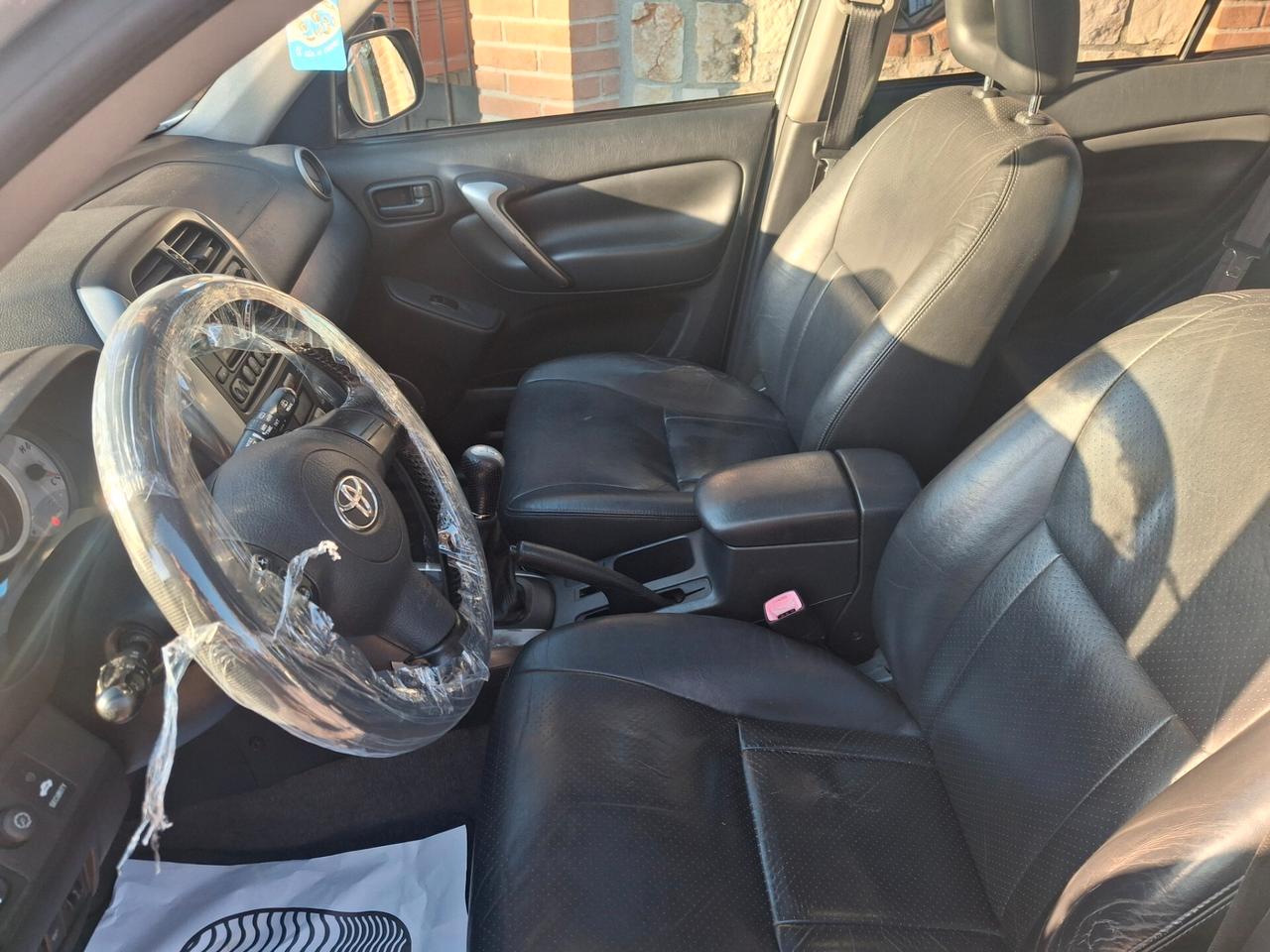 Toyota RAV 4 RAV4.com 2.0 Tdi D-4D cat 5 porte