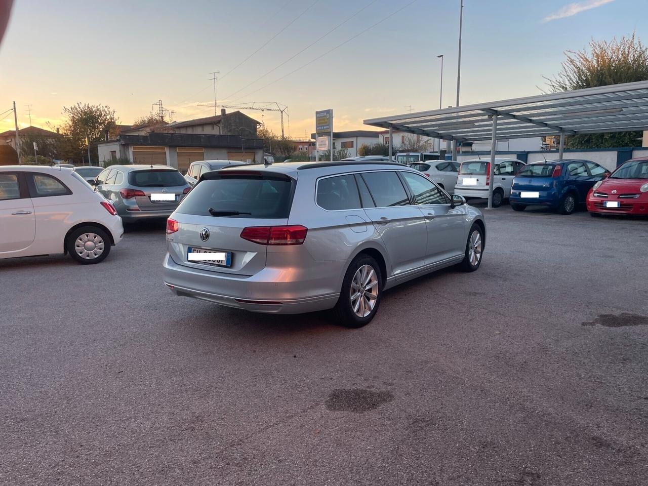 Volkswagen Passat Variant 2.0 TDI 150 Cv Automatico