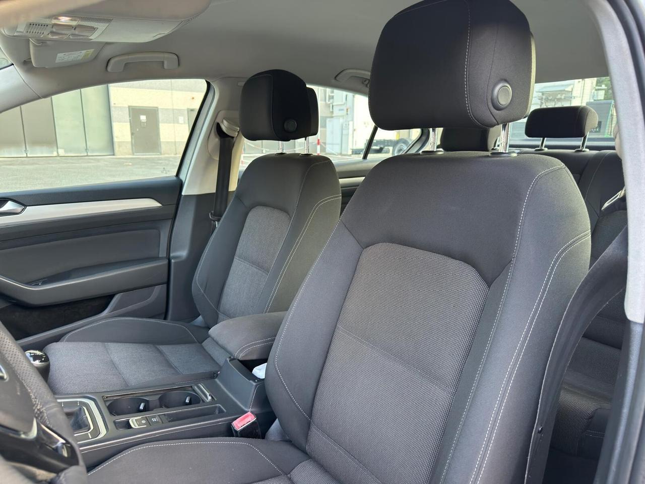 VOLKSWAGEN PASSAT BERLINA 2.0 tdi HIGHLINE EURO 6