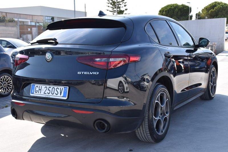 Alfa Romeo Stelvio 2.2 Turbodiesel 160 CV AT8 RWD Sprint