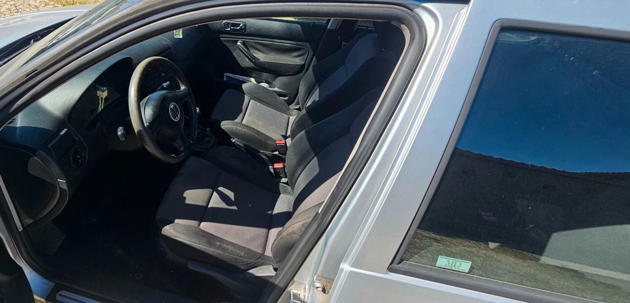 Volkswagen Golf 1.6 25 Years NEOPATENTATI