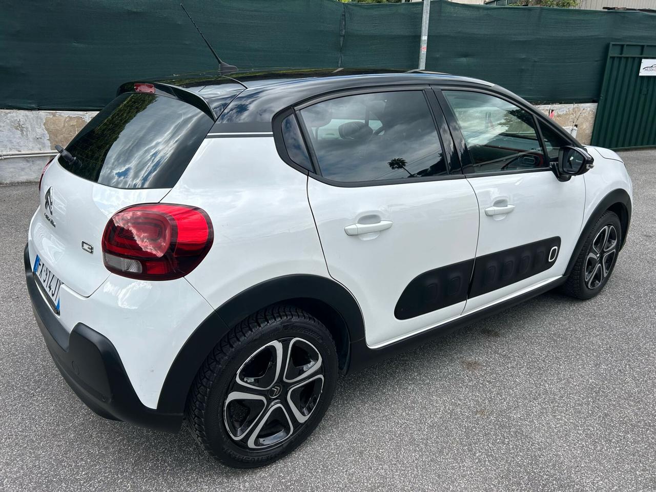 Citroen C3 PureTech 110 S&S Shine