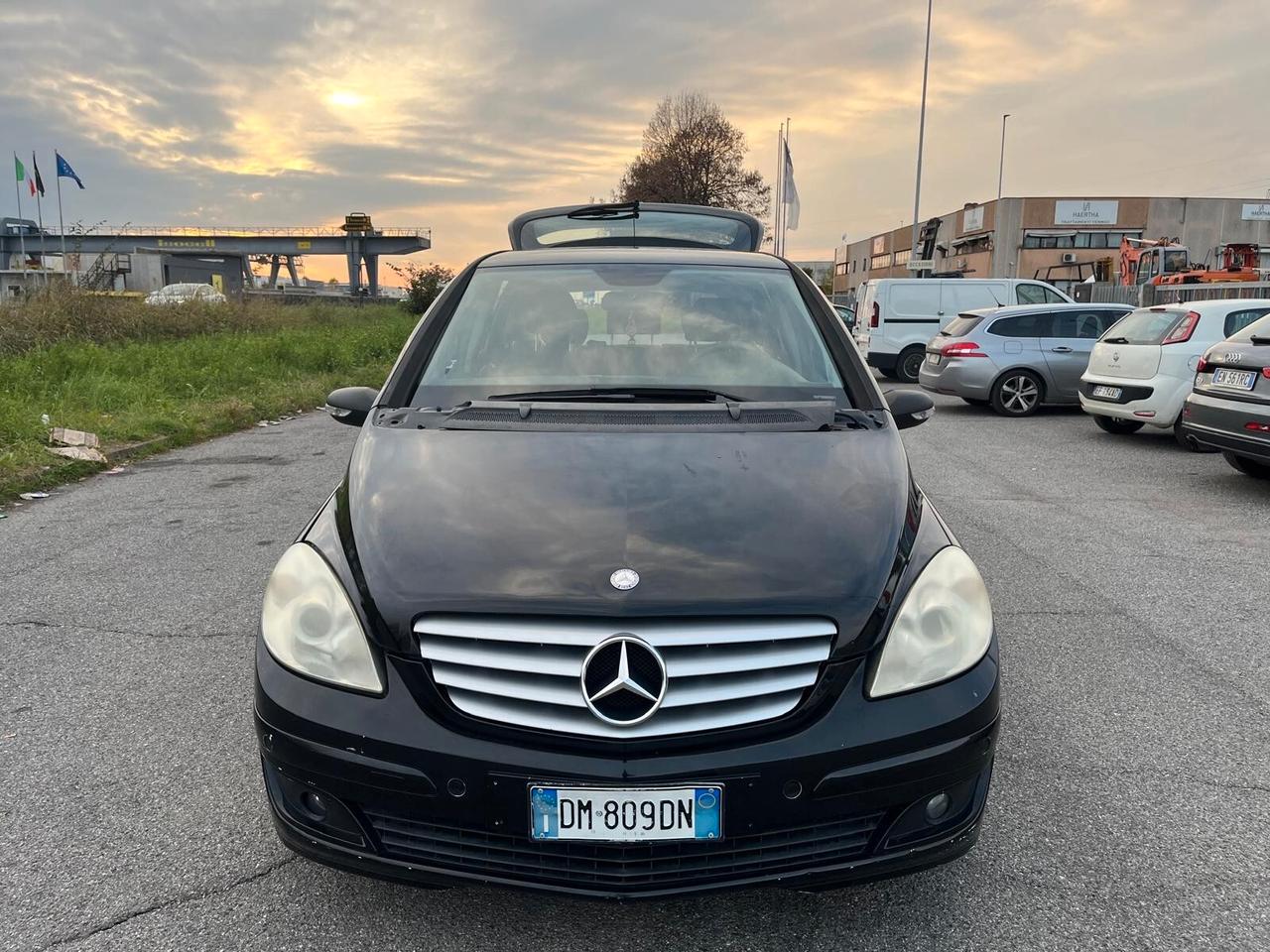 Mercedes-benz B 180 CDI **CAMBIO PROBLEMATICO**