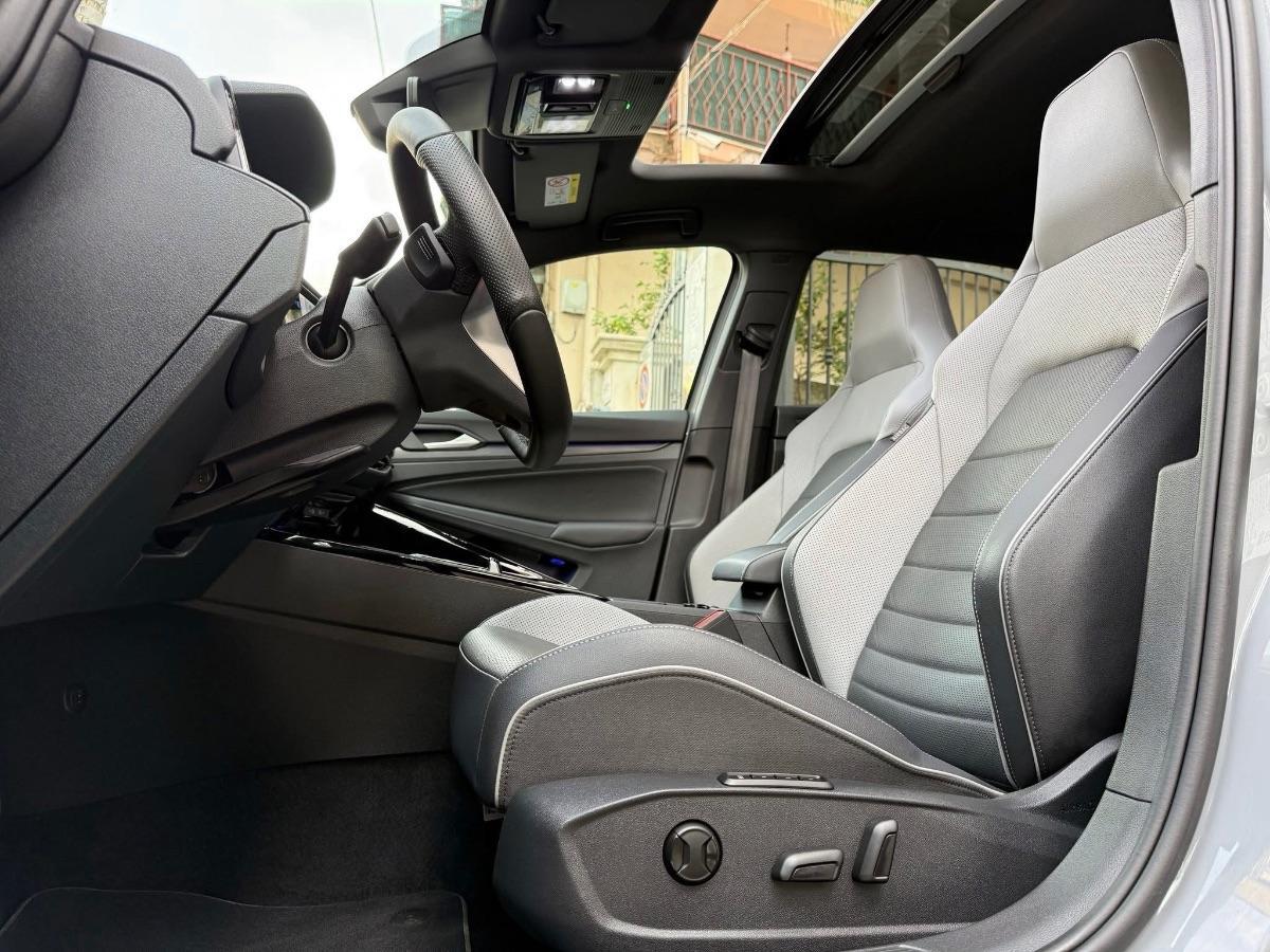 Volkswagen Golf 8 GTD 2.0 TDI 200 CV