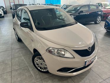 Lancia Ypsilon 1.2 69 CV Silver 2017