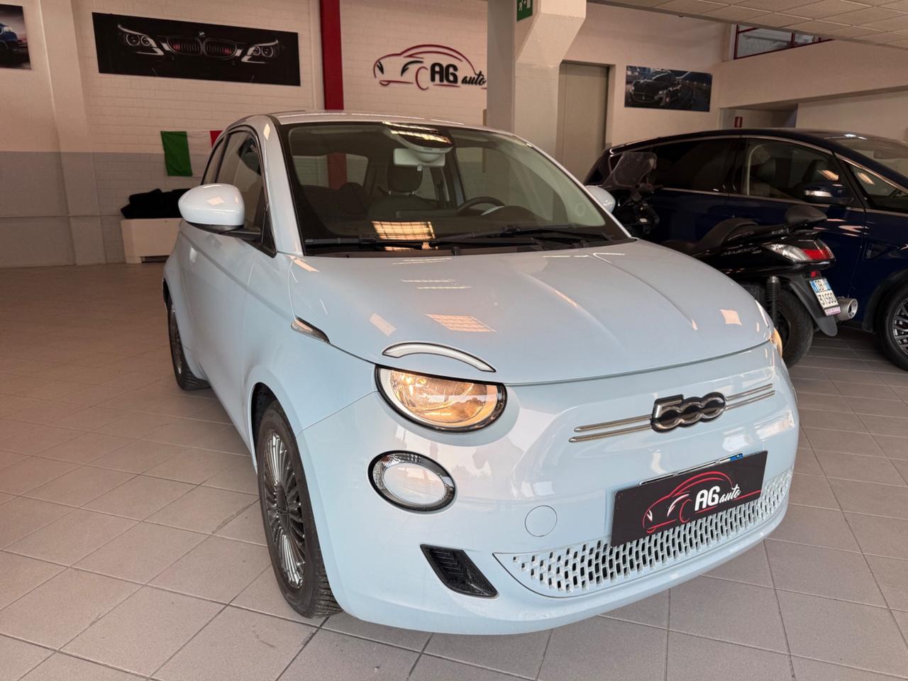 Fiat 500 500e Berlina 42 kWh Icon
