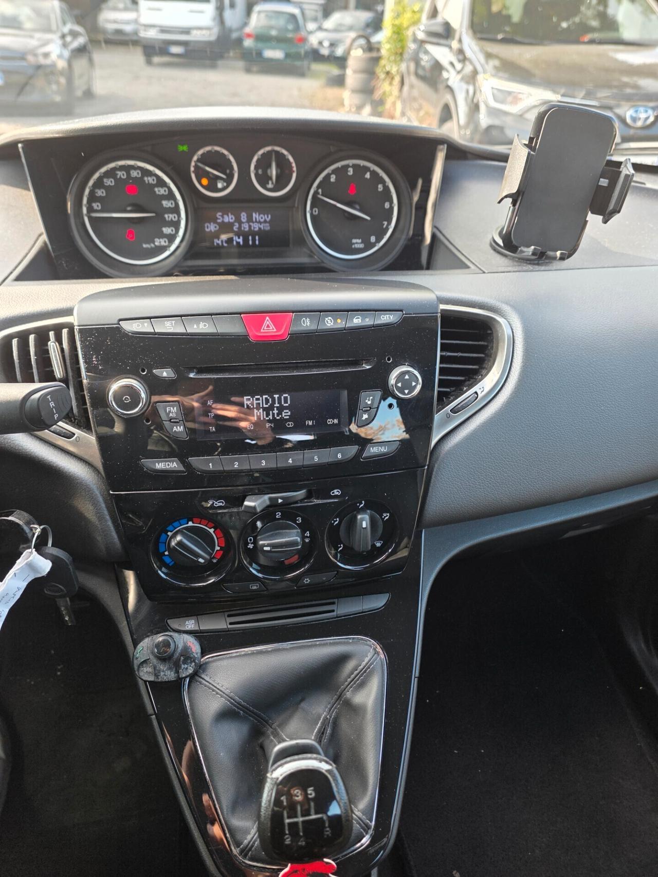 Lancia Ypsilon 1.2 69 CV 5 porte S&S Platinum