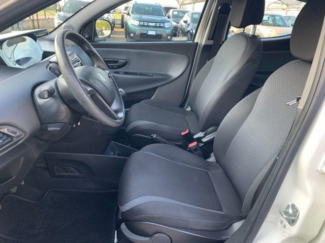 LANCIA Ypsilon 1.2 69 CV 5 porte Platinum