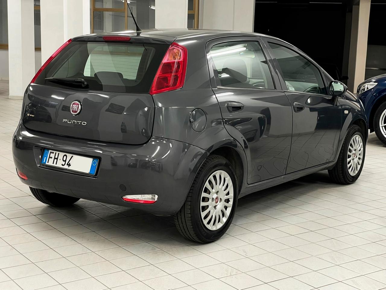 Fiat Punto 1.2 69 CV STREET 5P GOMME NUOVE TAGLIANDATA