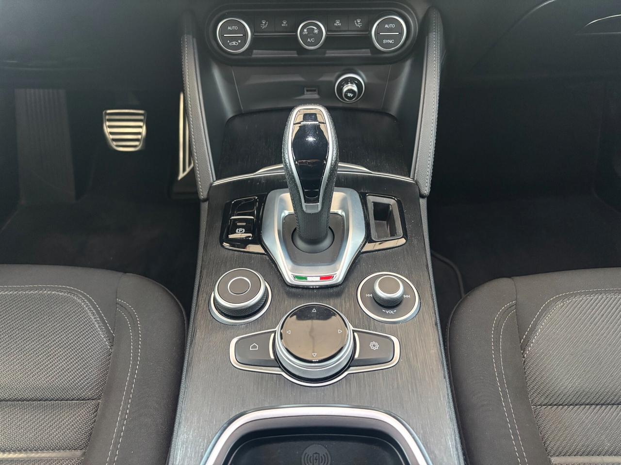 Alfa Romeo Stelvio 2.2 Turbodiesel 190 CV AT8 Q4 Business
