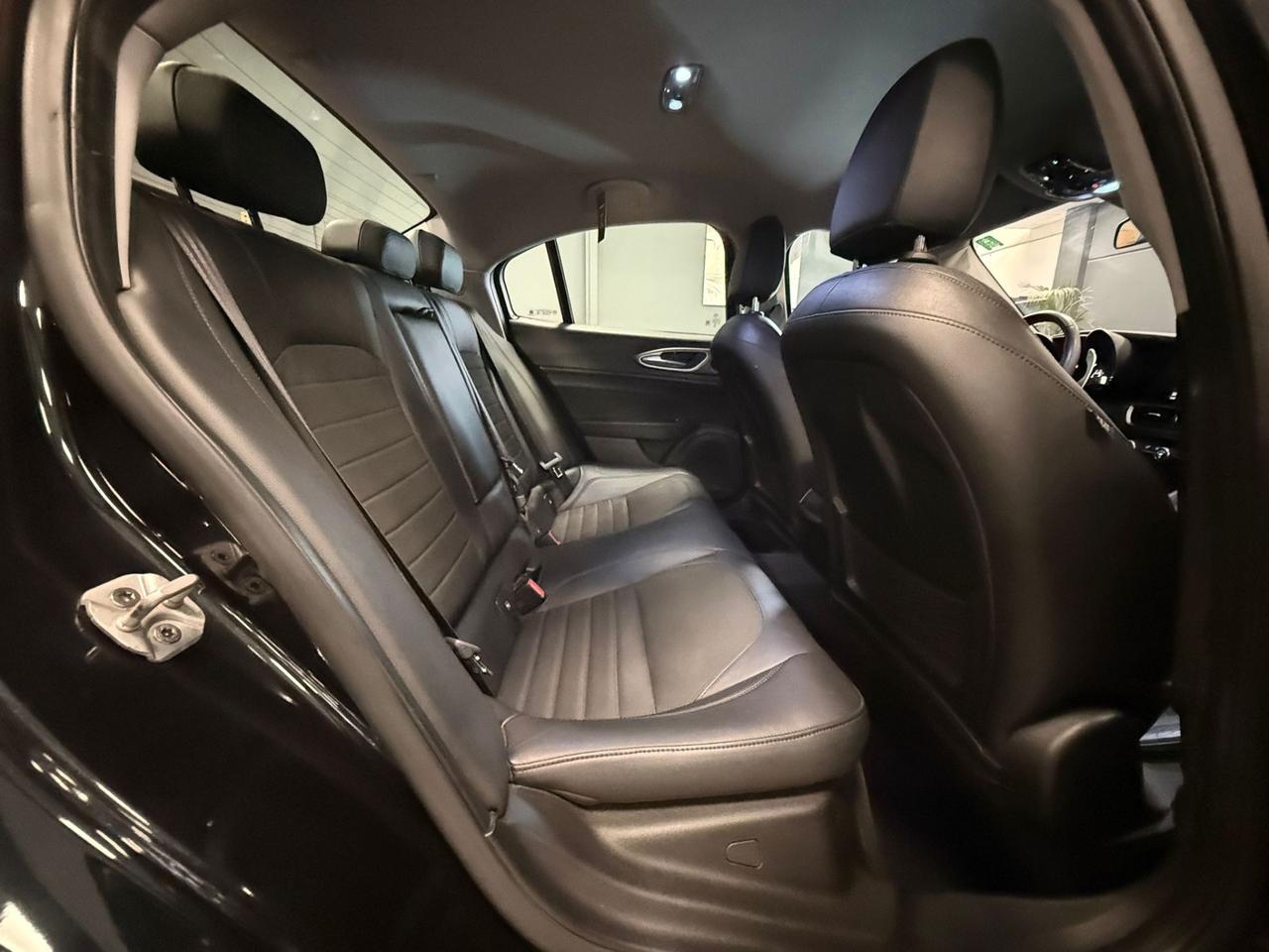 Alfa Romeo Giulia 2.2 Turbodiesel 150 CV AT8