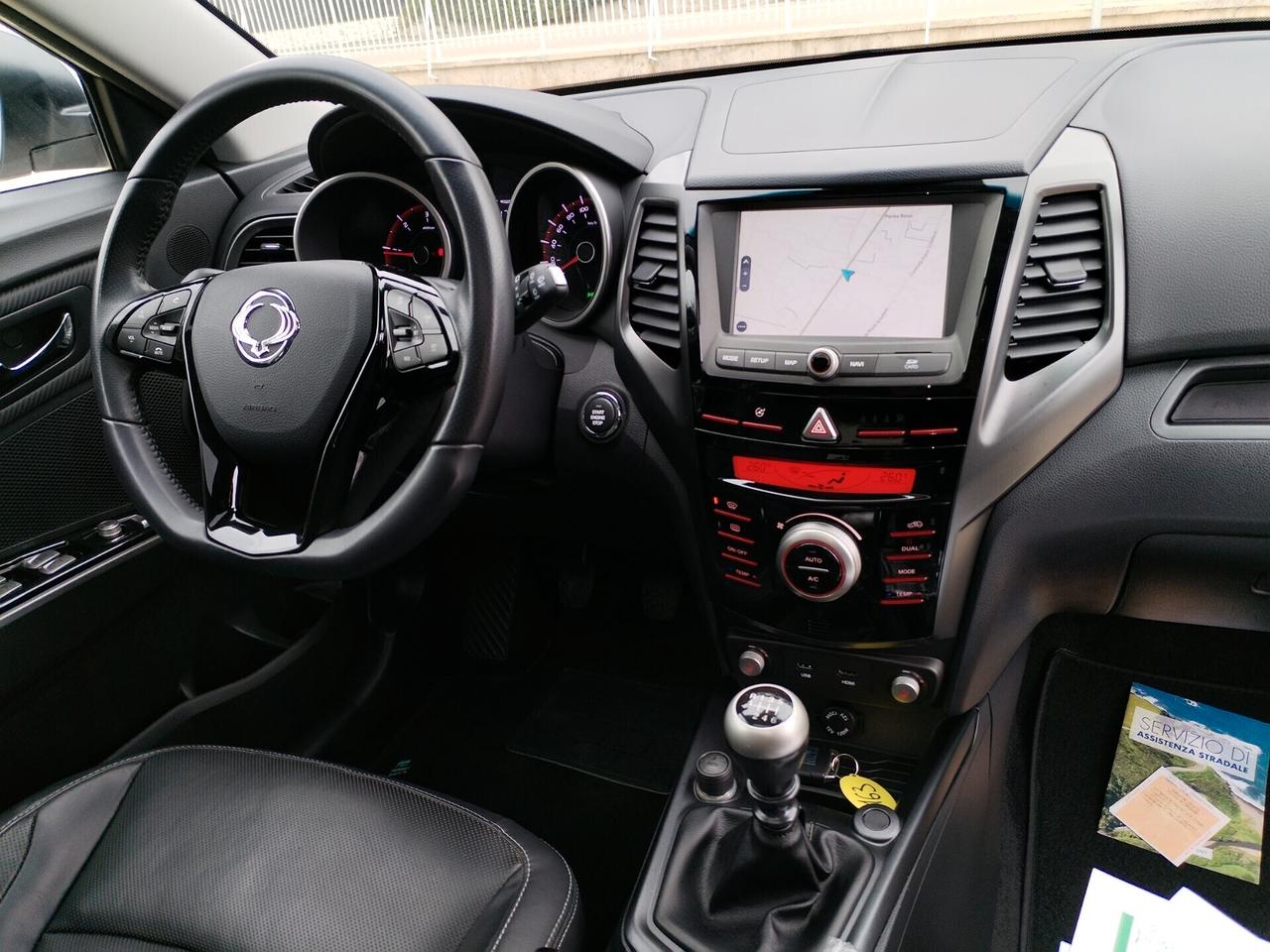 Ssangyong XLV 1.6d 2WD TETTO-NAVI-XENO