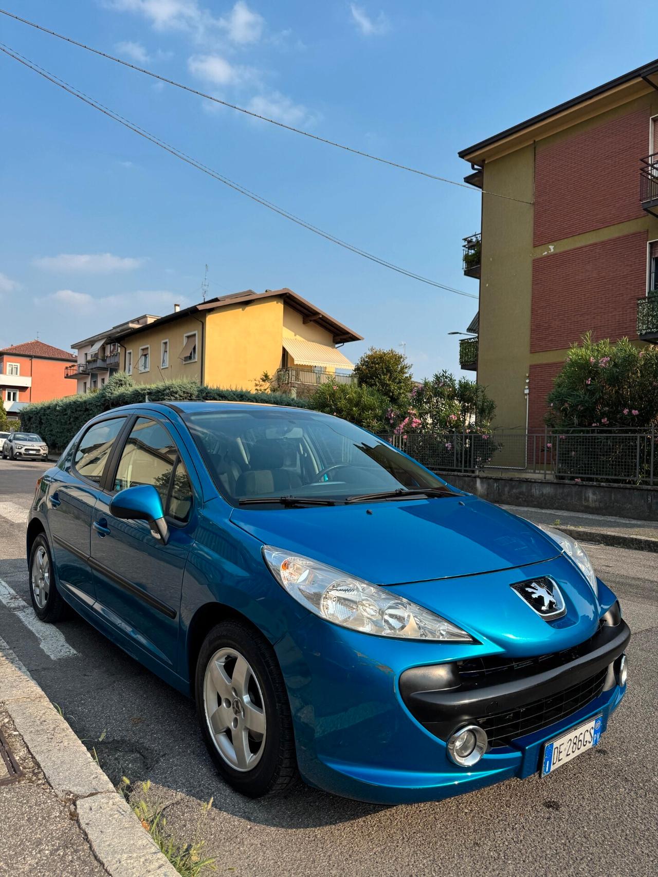 Peugeot 207 1.4 benzina 2007 OK NEOPATENTATI