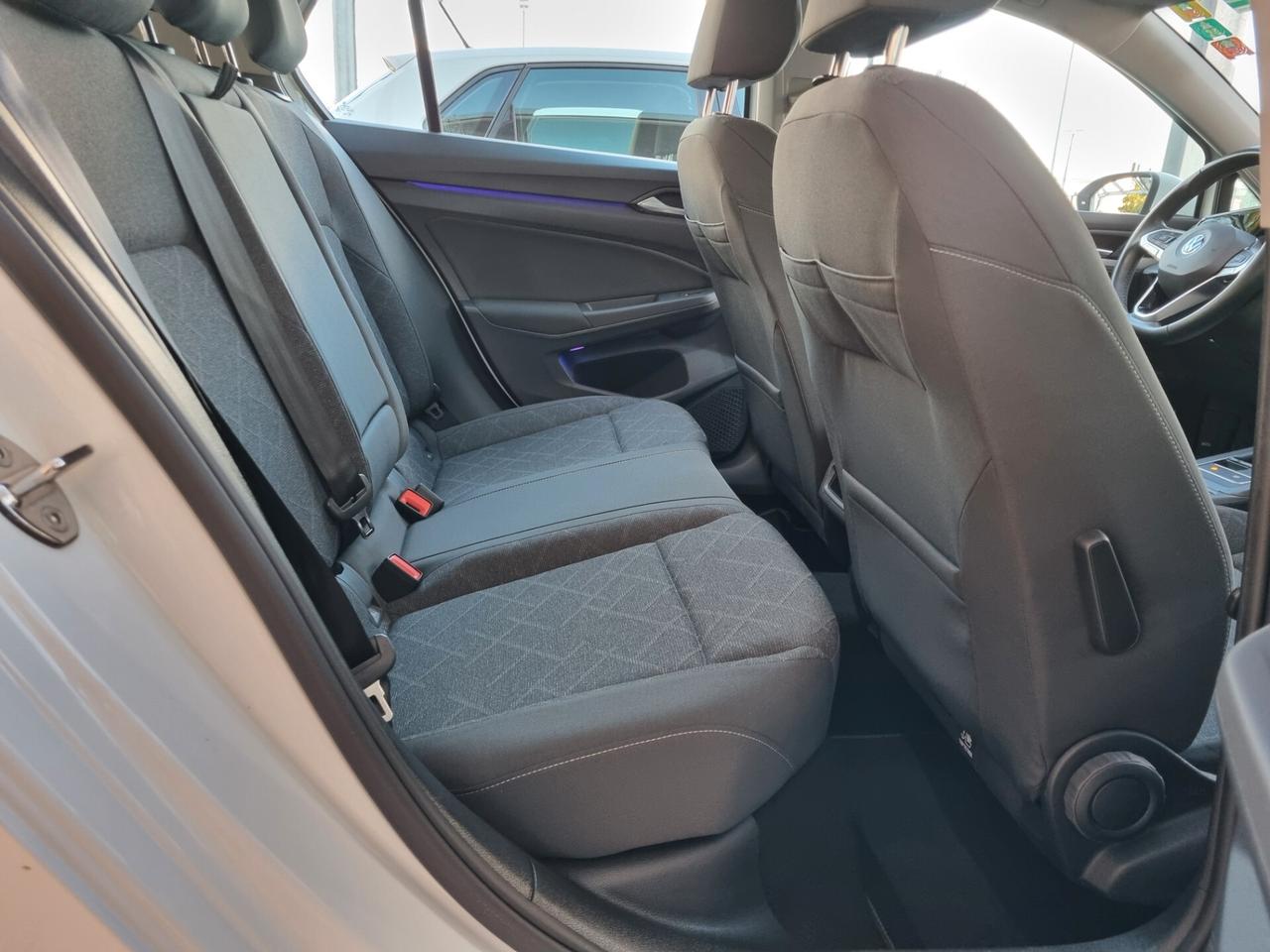 Volkswagen Golf VIII 2.0 tdi Life 115cv