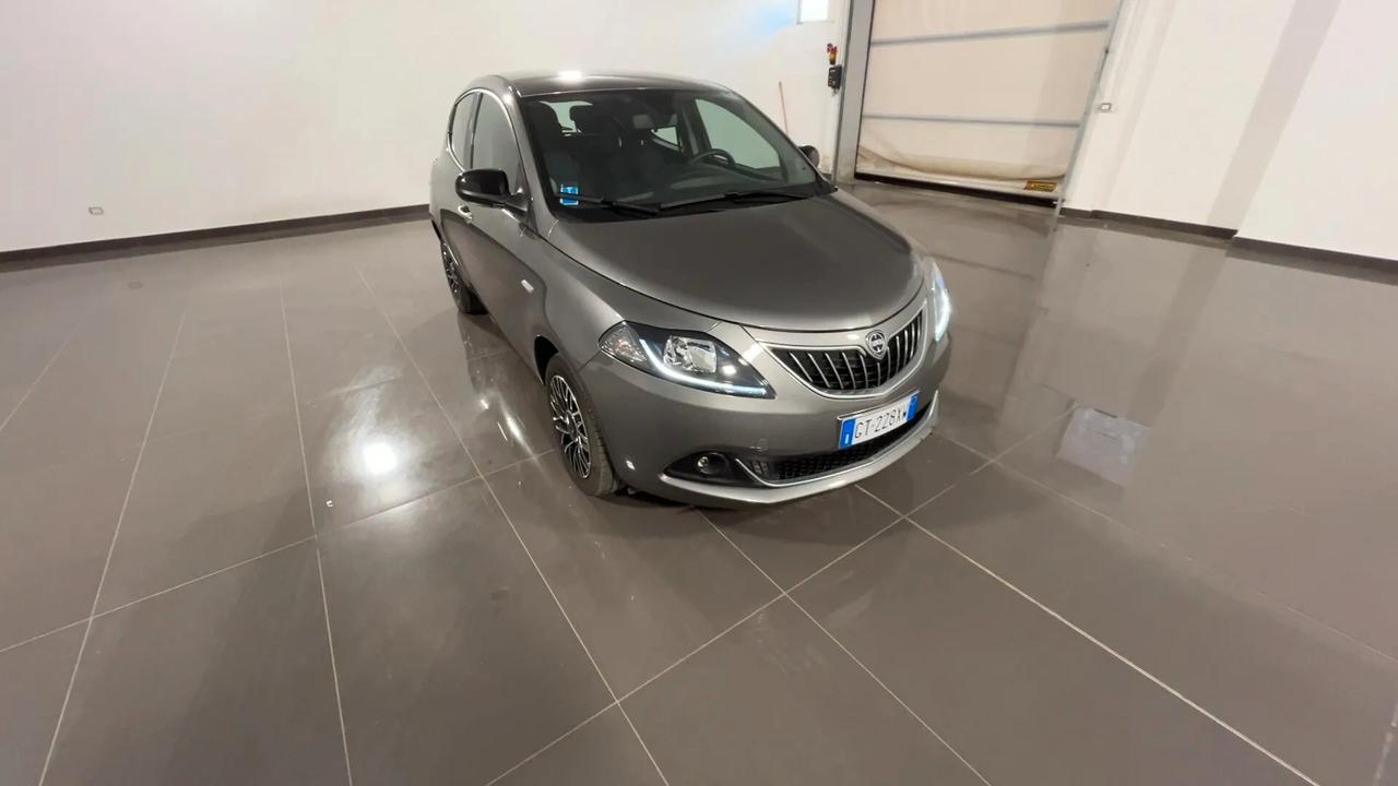 Lancia Ypsilon 1.0 FireFly 5 porte S&S Hybrid Platino