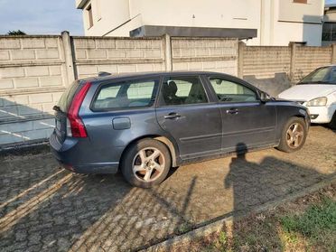Volvo V50 V50 1.6 d2 R-design 115cv