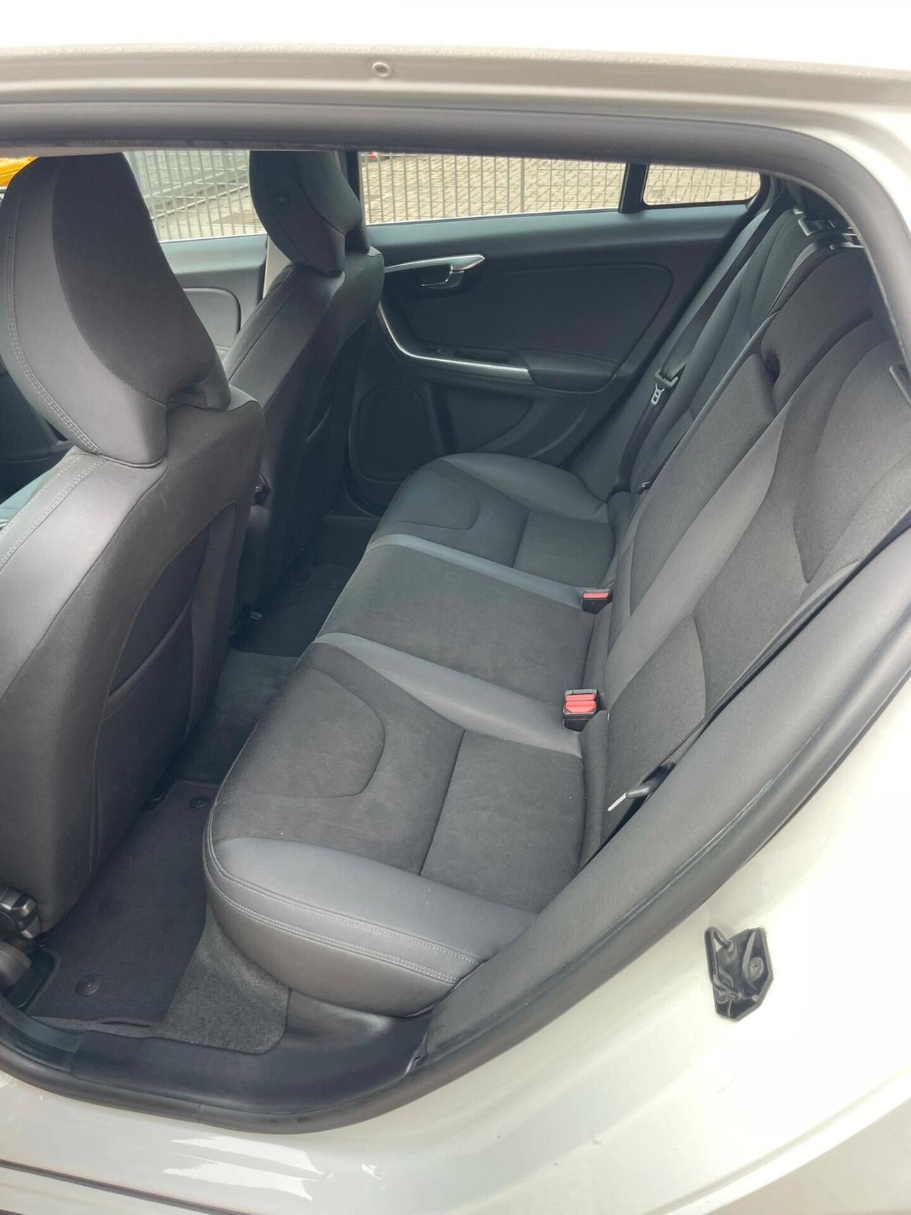 Volvo V60 D3 Summum 2.0cc 163cv