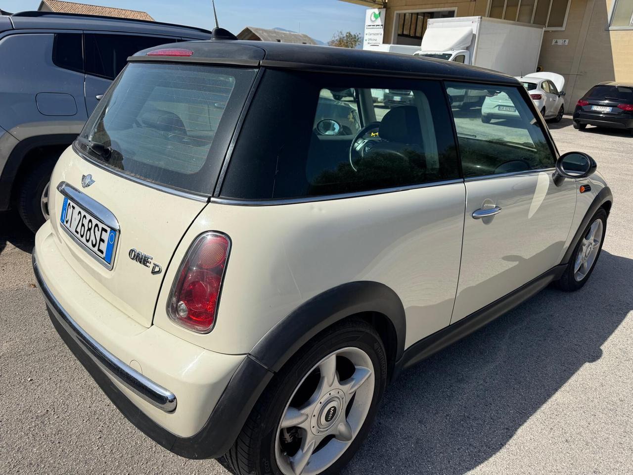 Mini 1.4 tdi One D de luxe