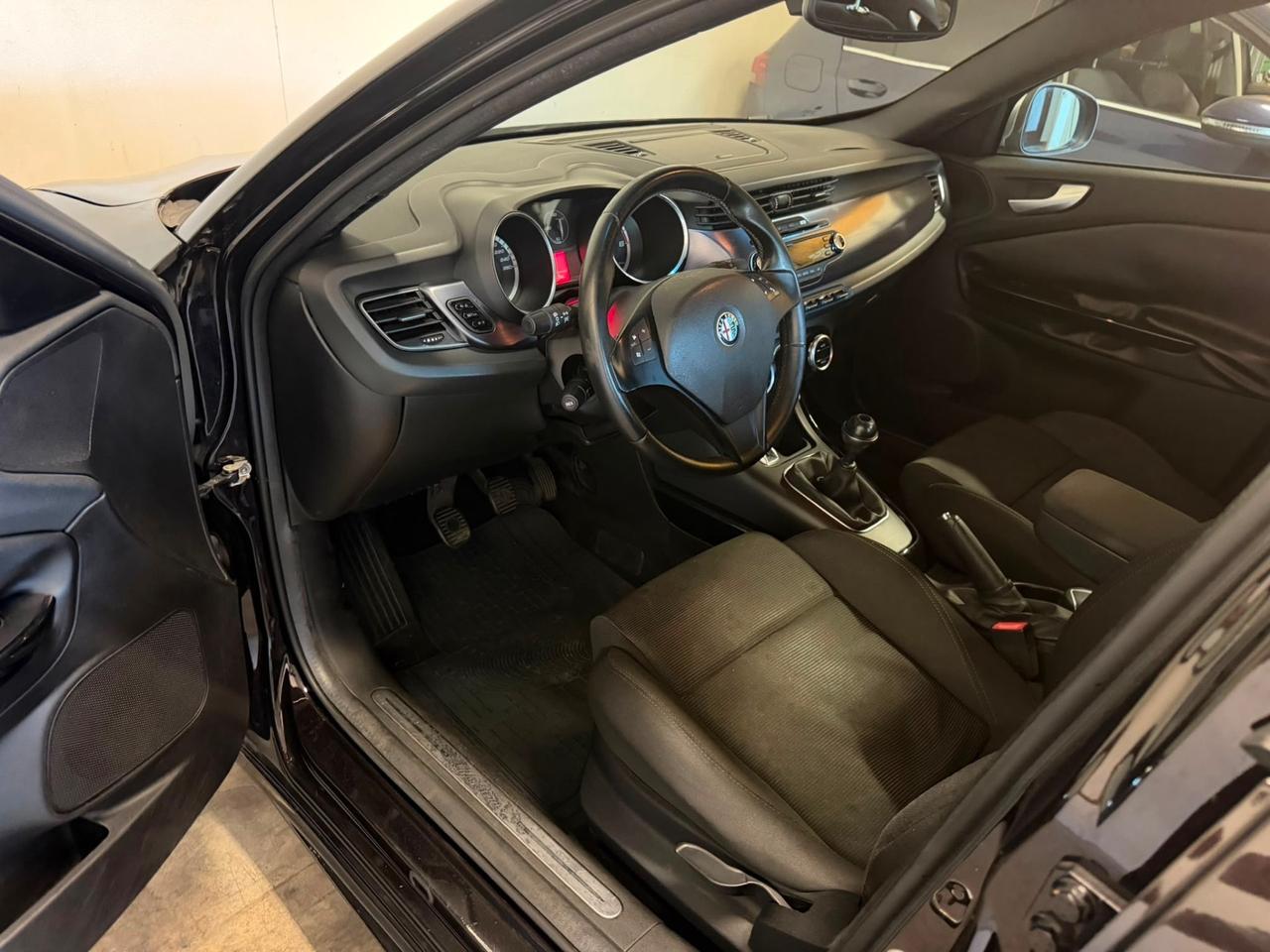 Alfa Romeo Giulietta 2.0 JTDm-2 140 CV Distinctive