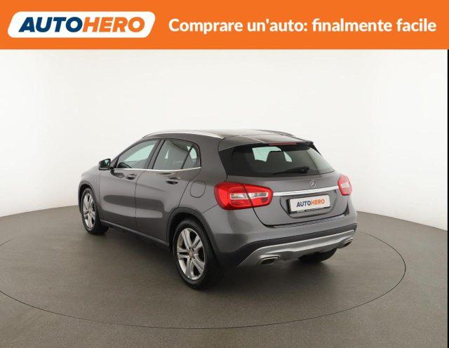 MERCEDES-BENZ GLA 200 d Sport