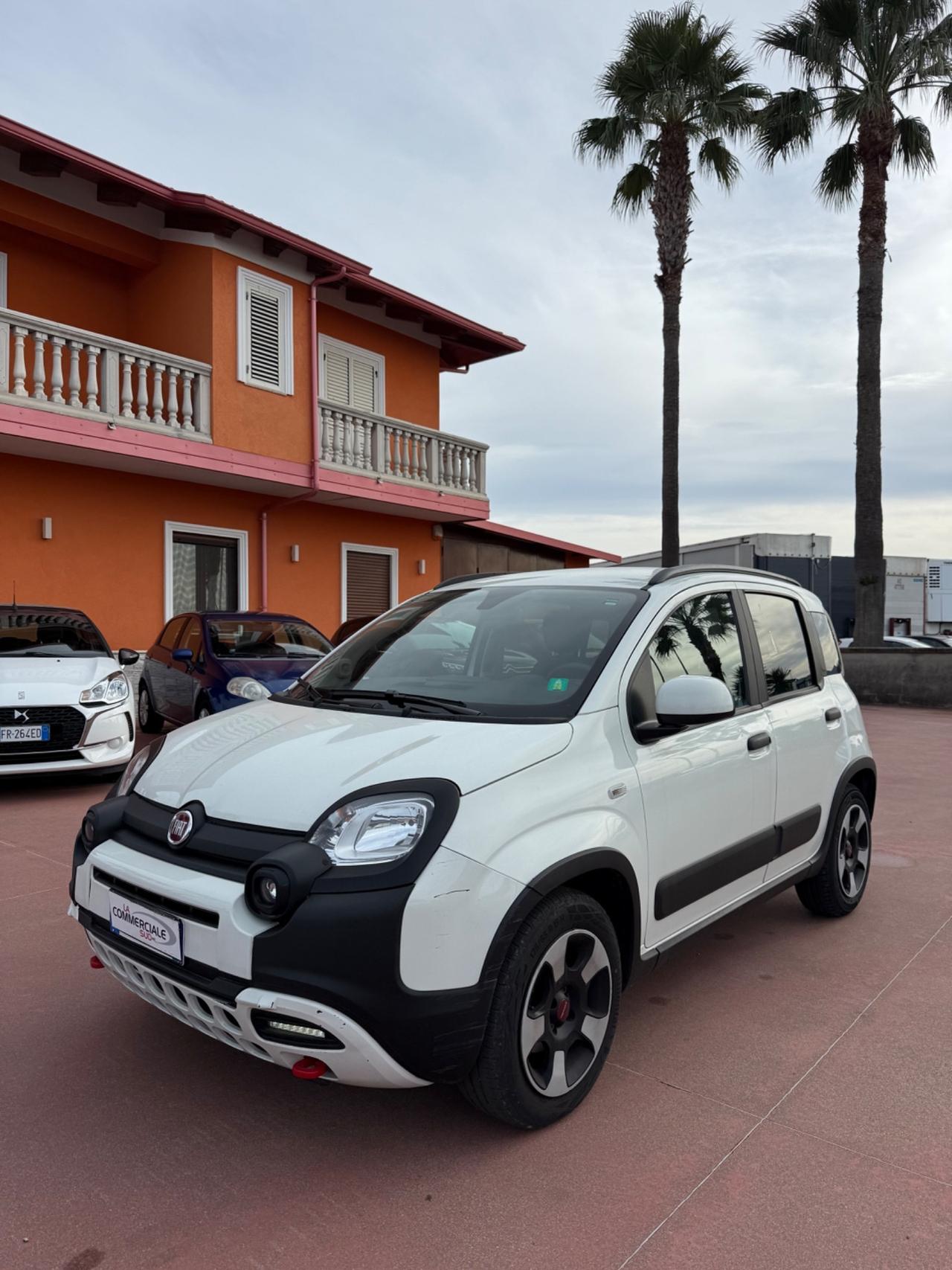Fiat Panda 1.0 Hybrid CROSS